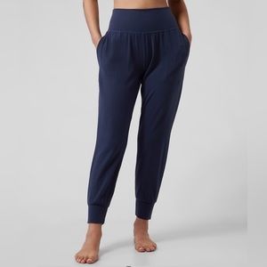 Athleta salutation joggers